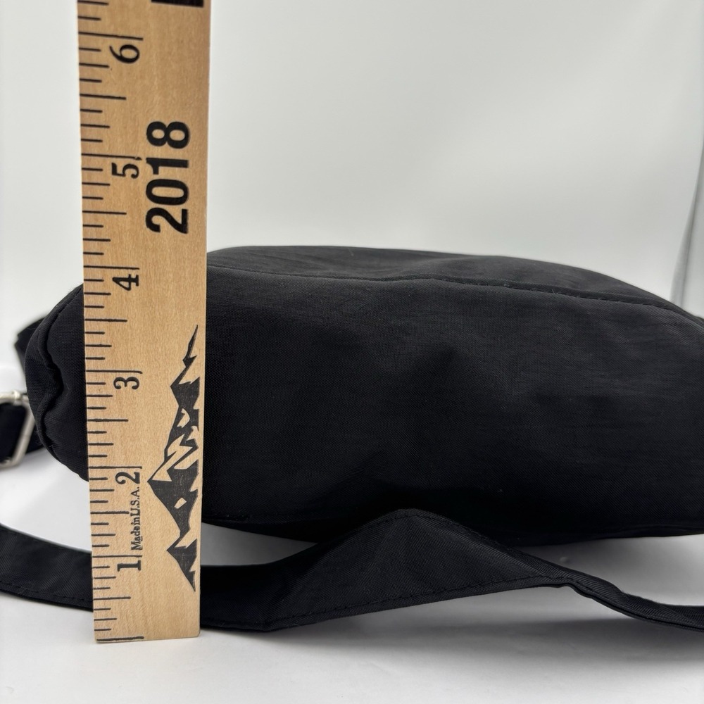 Designer Handbag BAGGALLINI Black Nylon Multi Pocket Travel Bag Purse Unisex - Picture 7 of 15
